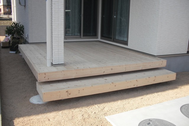 ウッドデッキの画像